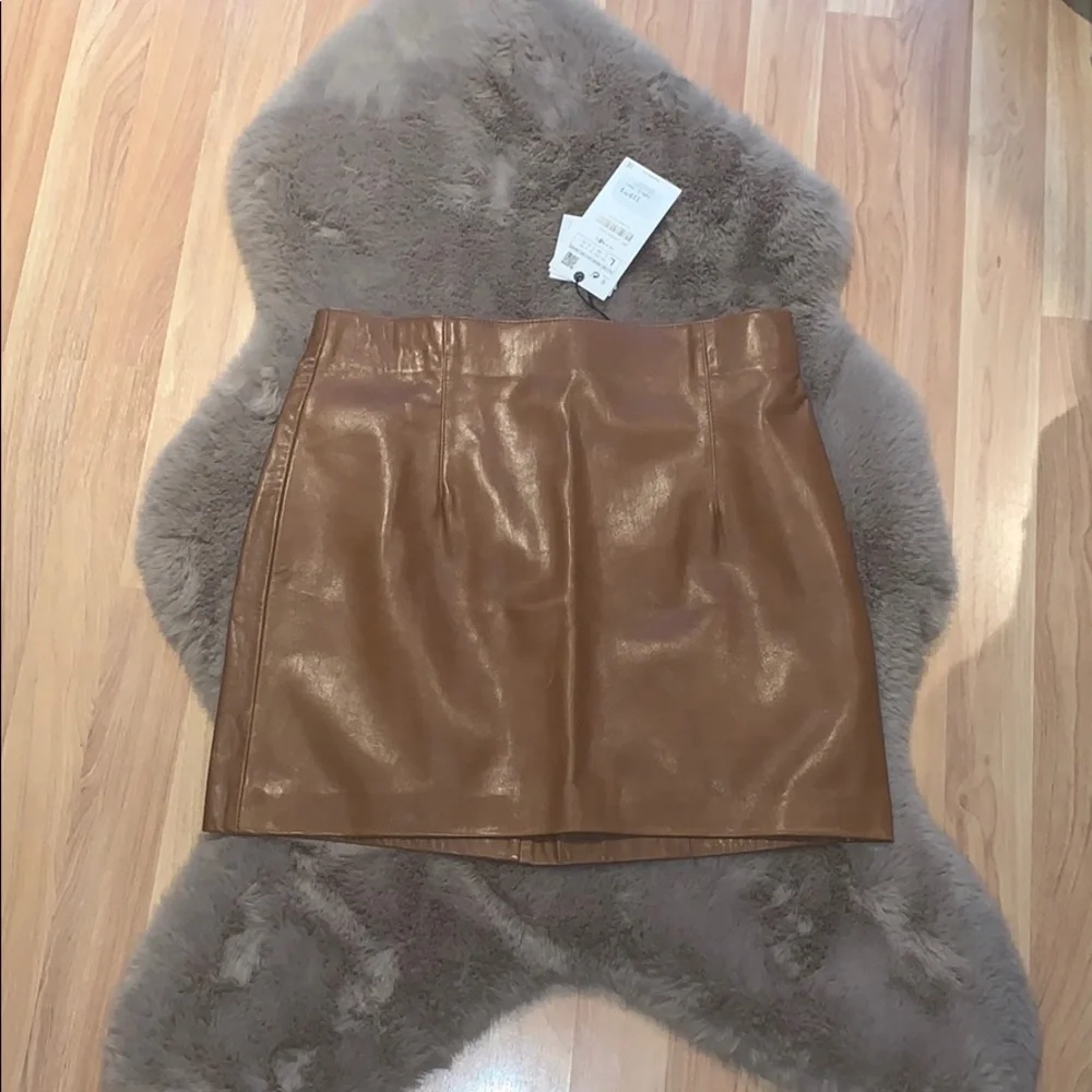 Zara 100% Leather Skirt - Picture 3 of 8